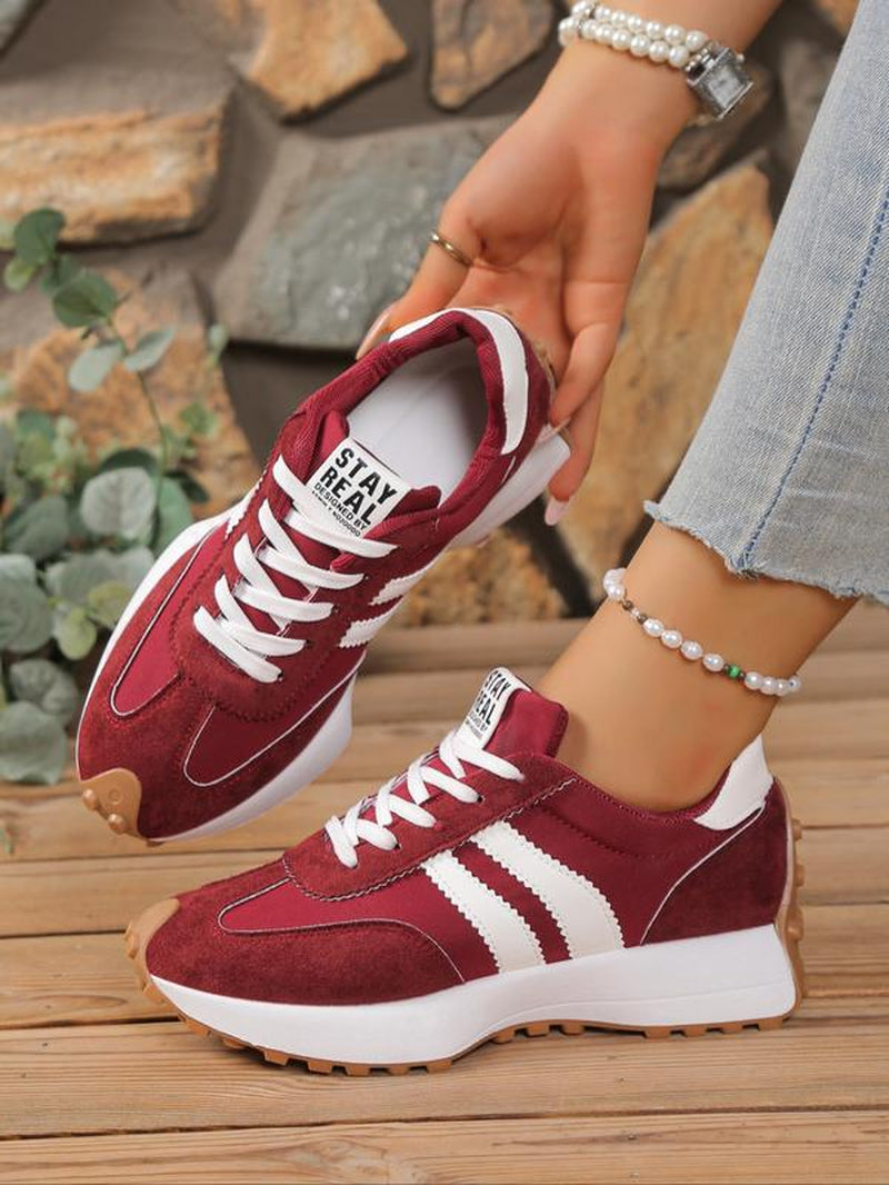 Women’s Striped Sporty Sneakers – Comfort You Can Feel 