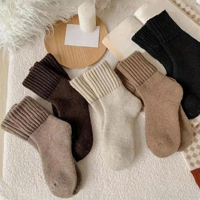 Nyzfexk Women’s Solid Mid-Calf Socks – Soft, Warm Everyday Comfort